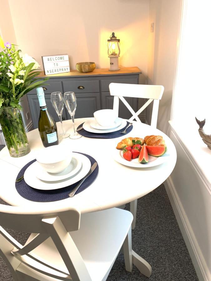 Seaspray Boutique Whitby Apartment Exterior foto